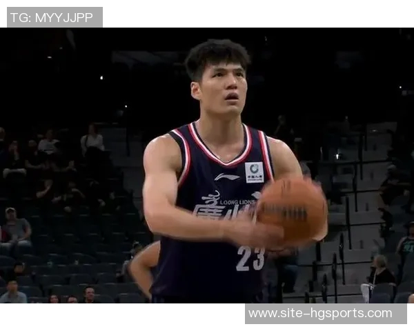 管子煜在对阵马刺的比赛中展现出突破勇气展现出优秀比赛气质 管子煜在对阵马刺的比赛中展现出突破勇气展现出优秀比赛气质