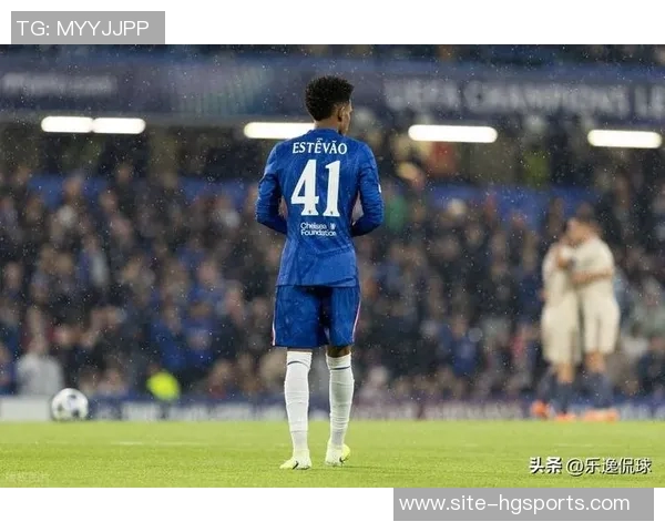 埃斯特旺打入欧冠首球荣膺切尔西5-1阿贾克斯最佳球员