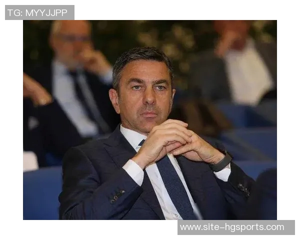 米兰高居意甲榜首科斯塔库塔看好球队争夺冠军机会