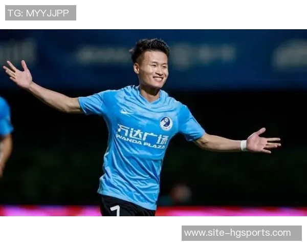 国安官方宣布林良铭因右侧股二头肌损伤预计两周内康复 国安官方宣布林良铭因右侧股二头肌损伤预计两周内康复